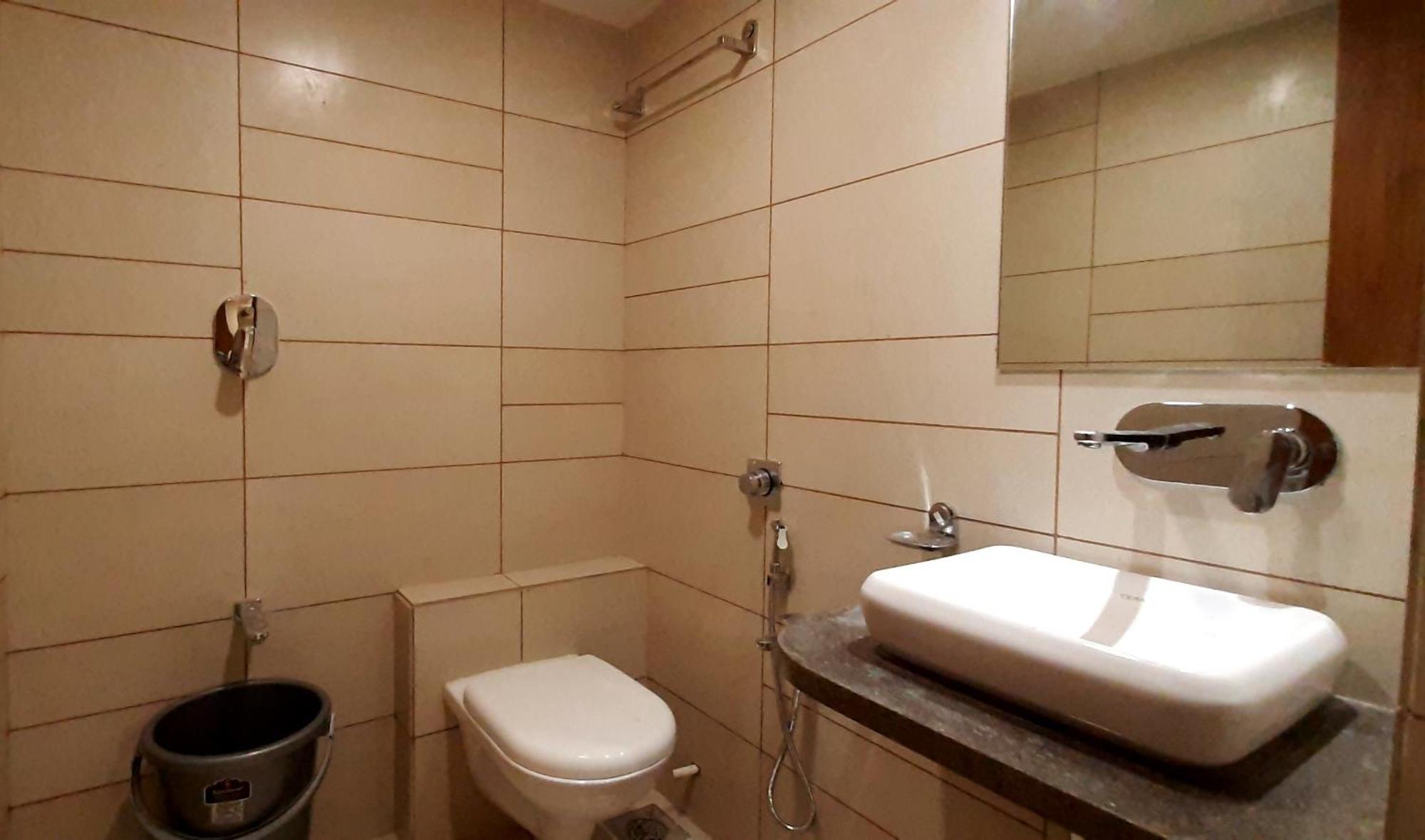Hotel Kinara Ahmedabad Buitenkant foto